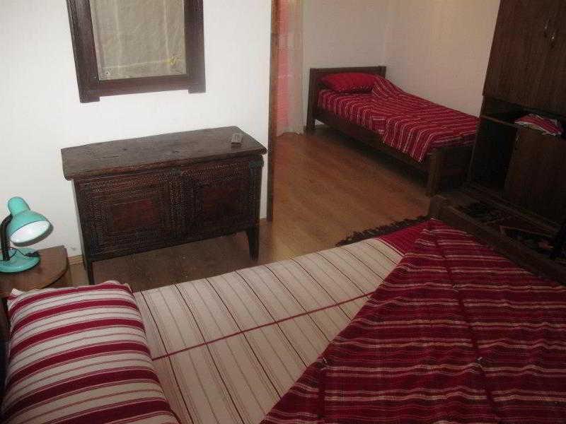 Hotel Tradita Shkodër エクステリア 写真